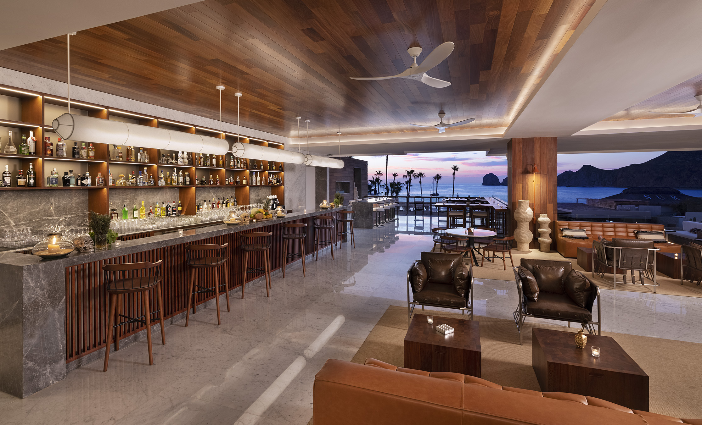 2709199-mamazita_lobbybar118007__2.jpg